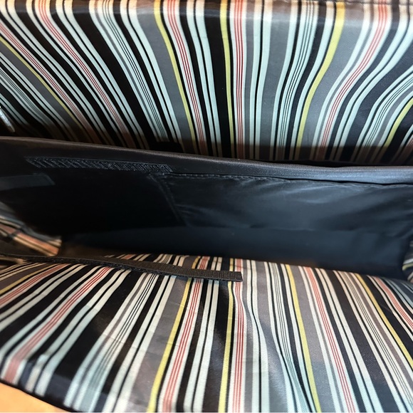 Crop In Style Scrapbooking Organizer Tote - Picture 6 of 9